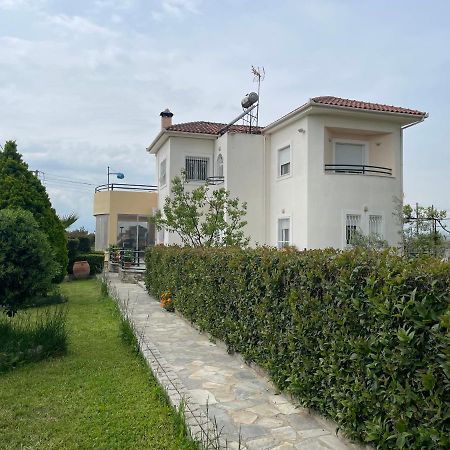 Seaside Apartment With Private Garden Néa Ankhíalos Buitenkant foto